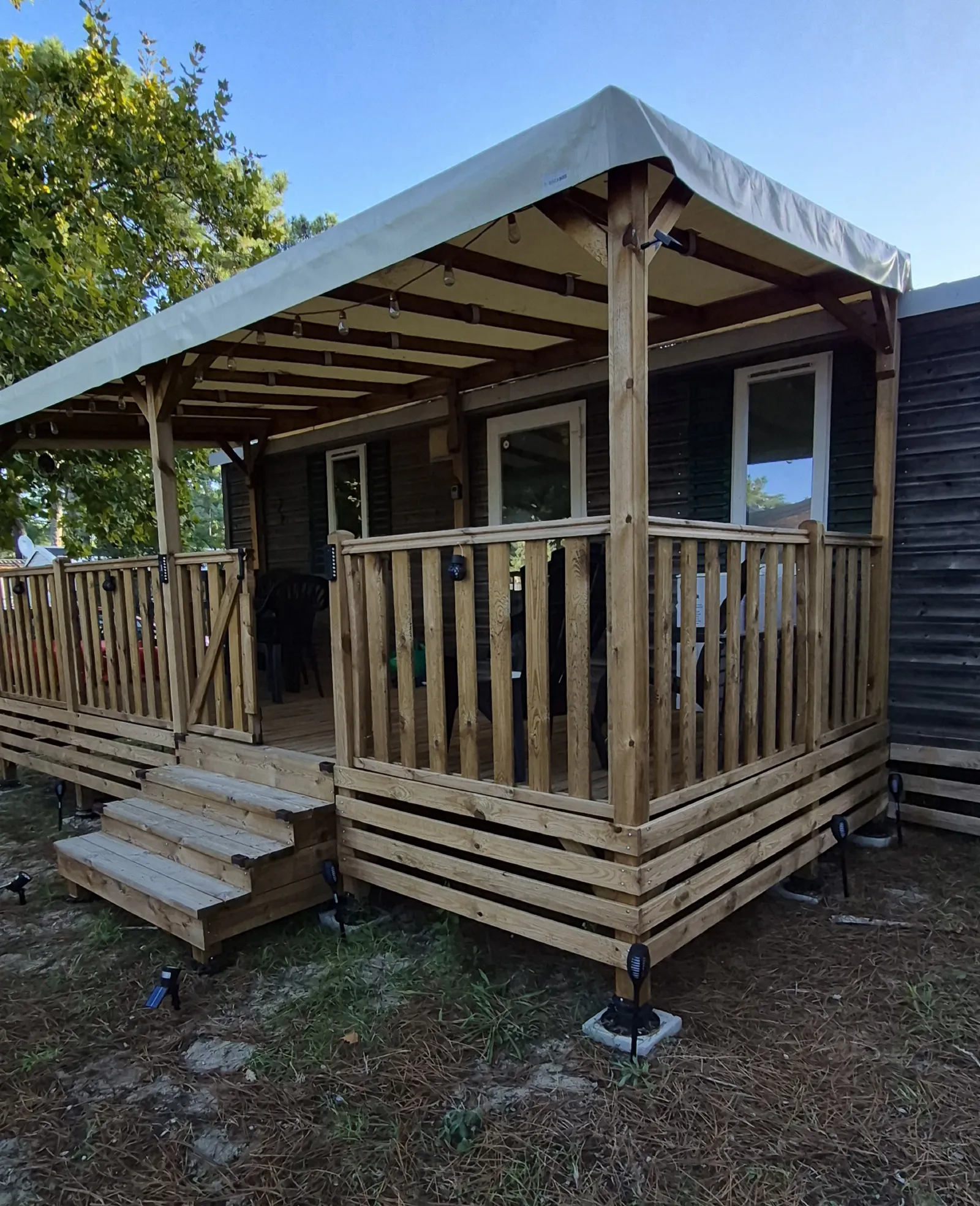 Mobil-home Pins, photo 1 sur 8