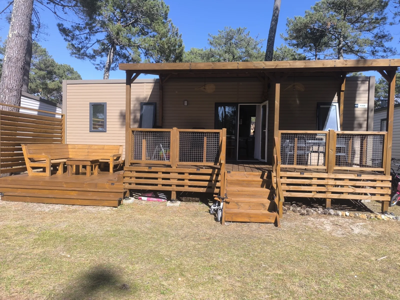 Mobil-home Pins, photo 1 sur 12